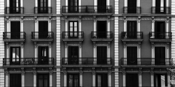 Derecho Inmobiliario / Abogados Inmobiliarios Masdenverge · Reclamación Impagos Comunidades Vecinos / Propietarios