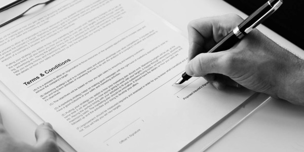 Derecho Mercantil / Abogados Mercantilistas en Terres de l'Ebre · Cumplimiento Normativo en Sector de Telecomunicaciones