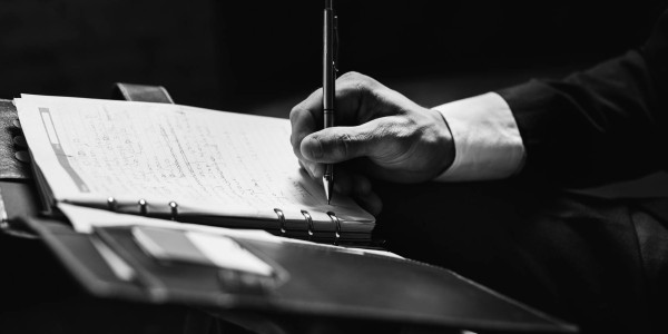 Derecho Mercantil / Abogados Mercantilistas en Terres de l'Ebre · Asesoramiento y Redacción de Contratos de Arrendamiento Comercial
